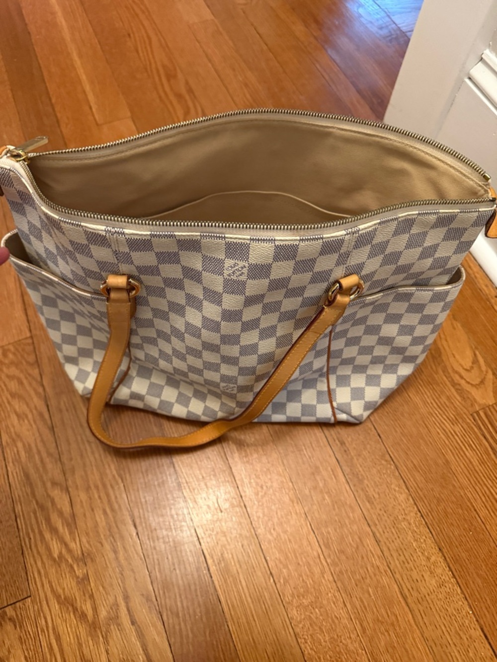 Authentic Luis Vuitton Pre-Loved Leather Tote